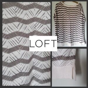 LOFT White & Taupe Knit Transitional Sweater Jewel Neck Wavy Pattern Side Vents